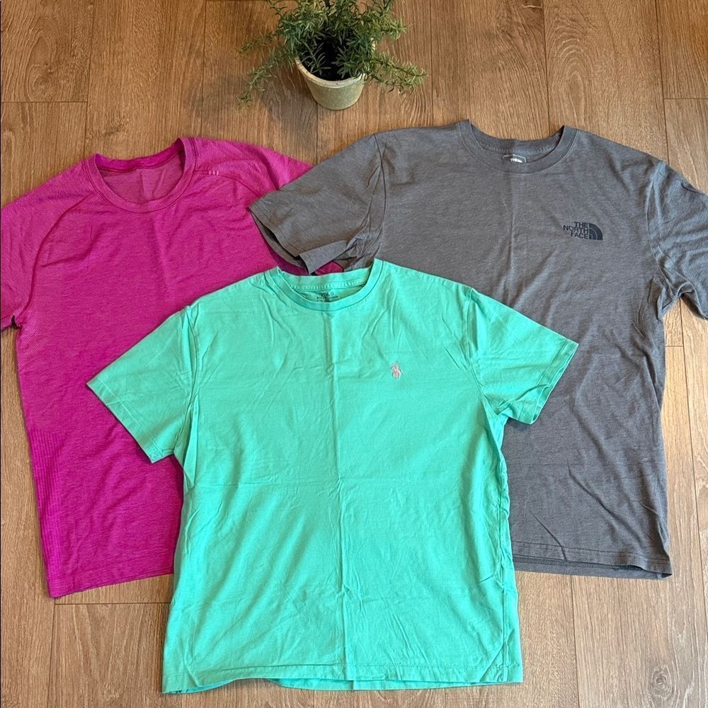 ((3 PIECE)) LULULEMON POLO RALPH LAUREN NORTH FACE MENS TEE BUNDLE SIZE MED